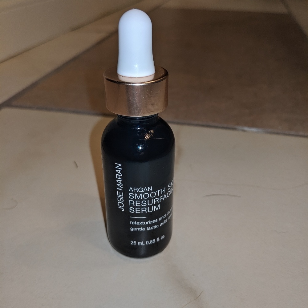 Josie Maran Argan Resurfacing Serum